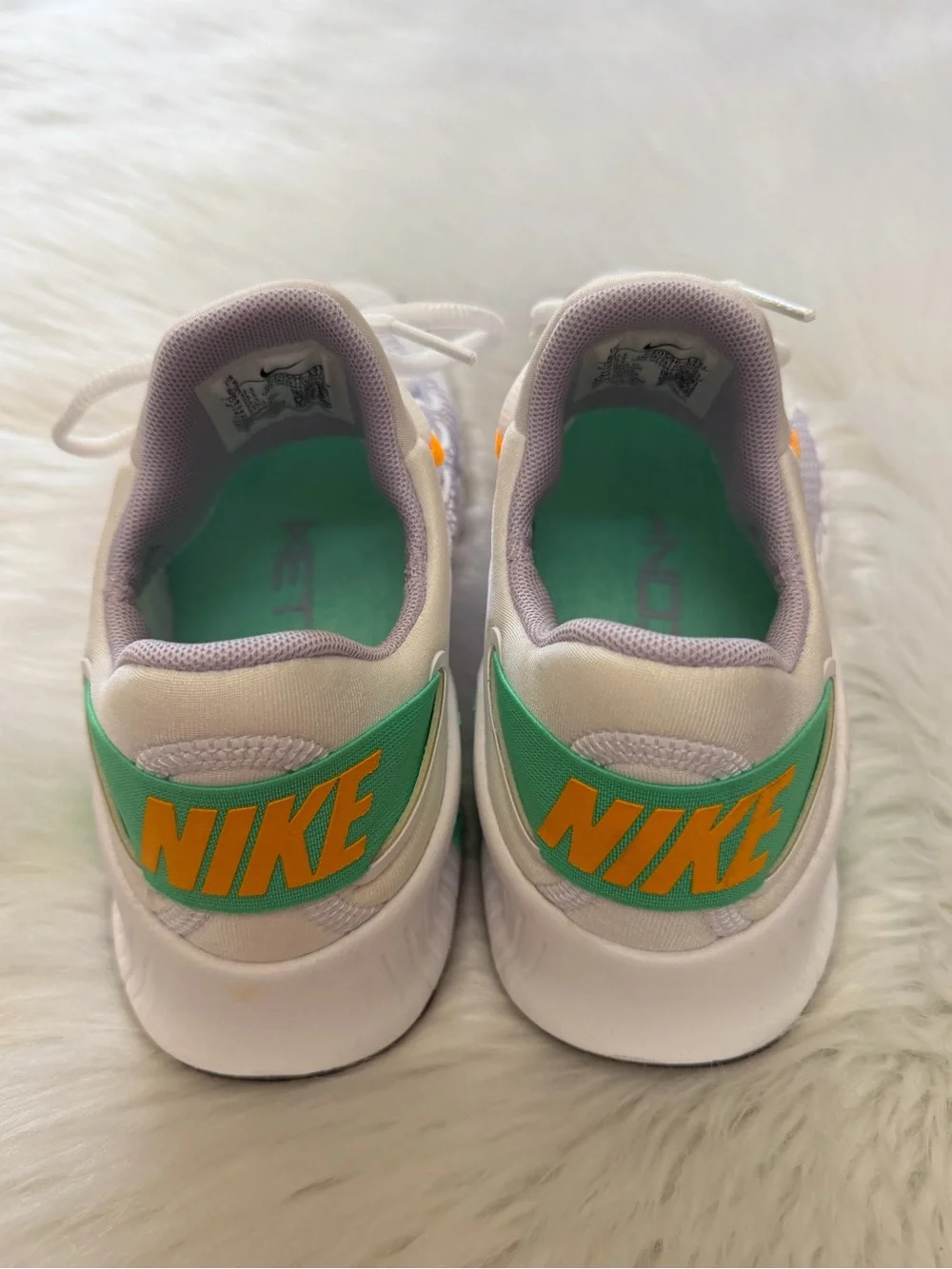 Nike Free Metcon 4 White w/Mint Mesh Running Sneakers Sz 6.5